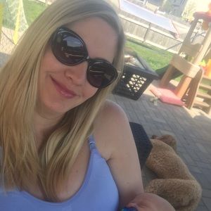 Meet your Posher, Amber